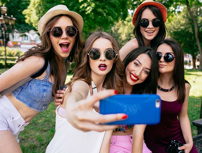 Tips_Membeli-Smartphone-Selfie-Terbaik-2017-OPPO-f3