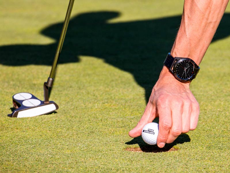 Garmin-Approach-S60-smartwatch-golf