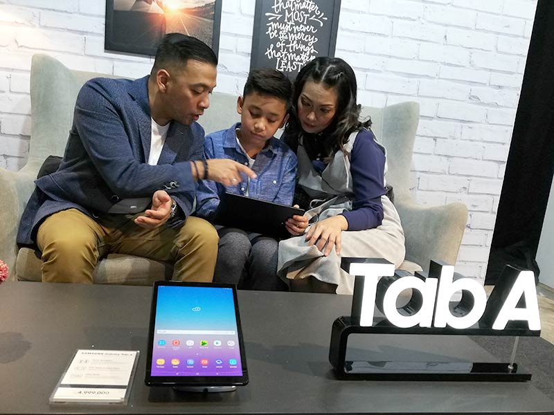 Samsung-Galaxy-TabA-10--1--keluarga-tablet