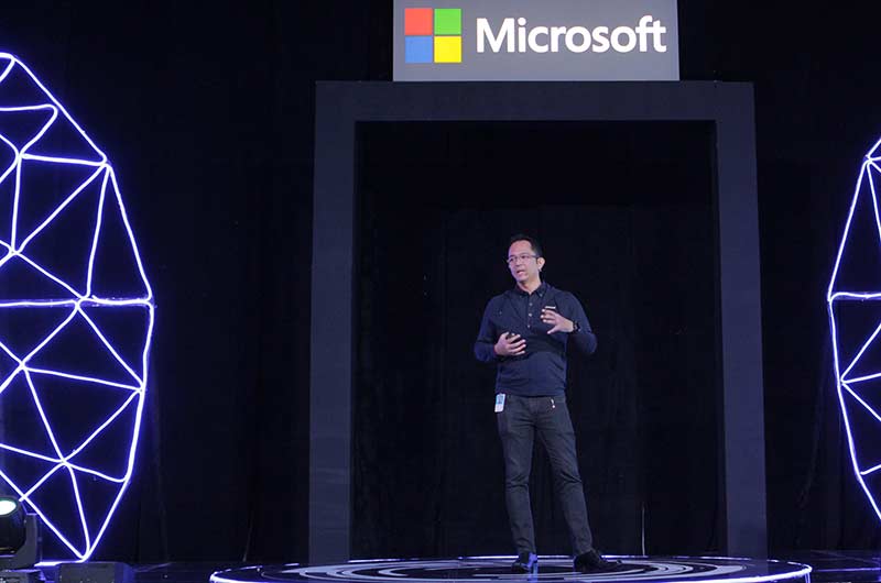 President Director Microsoft Indonesia, Haris Izmee 