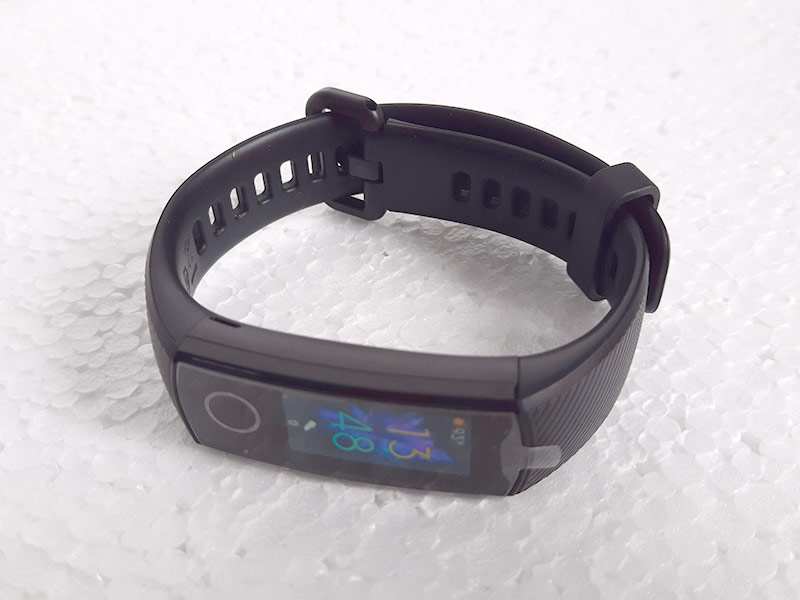Gelang Pintar Terbaru Honor Band 5 Jadi Pesaing Tangguh Mi Band 4