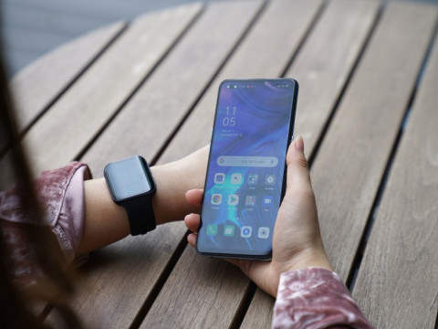 Samsung Galaxy Fold2 Meluncur Dengan Layar Utama Lebih Besar 3